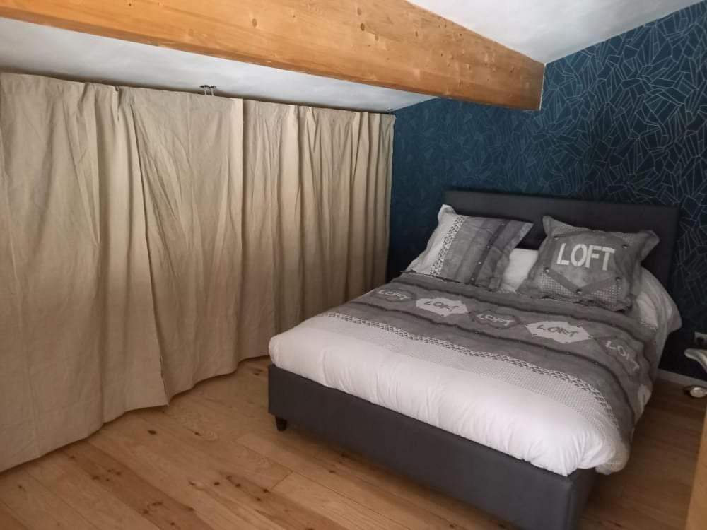 Villa Cosy-Loft Industriel , Jacuzzi , Wifi , 6 Personnes Max Aigues-Vives  Exterior foto